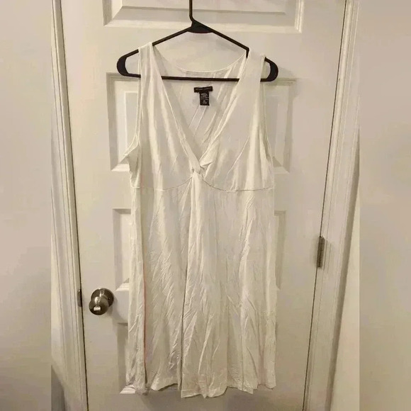 New York & Company Dresses & Skirts - New York & Company Dress White Size XL Sleeveless V Neck Midi #Z542